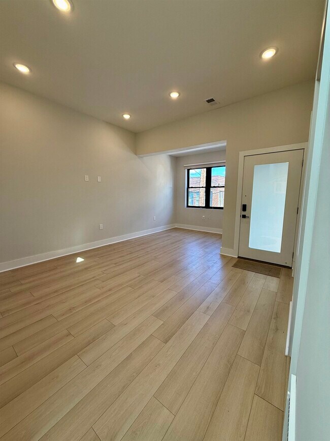 1205 Hillside Pl in North Bergen, NJ - Building Photo - Building Photo