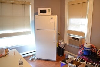 34 Chestnut St in Wakefield, MA - Building Photo - Building Photo