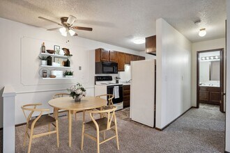 Timberland at Crestbruck in Ankeny, IA - Building Photo - Building Photo