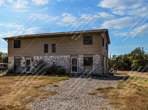 901 Glass Dr in Leander, TX - Building Photo - Building Photo