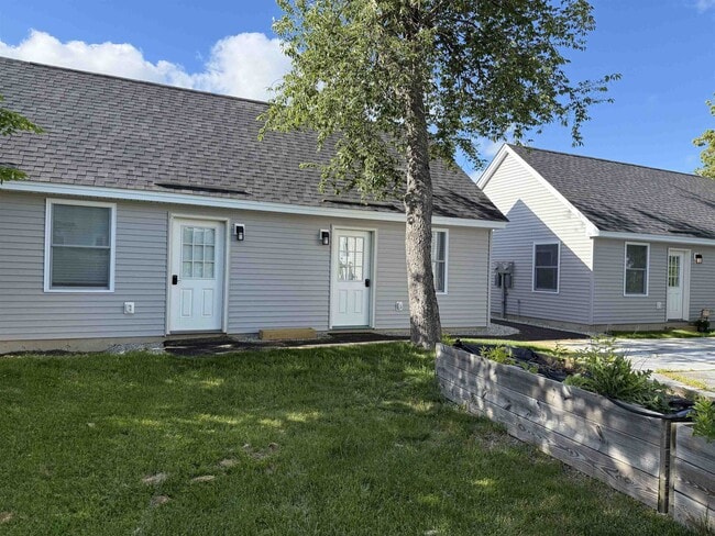 7-15 Aliber Pl in Keene, NH - Building Photo - Building Photo