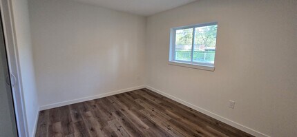 6705 150th St SW in Lakewood, WA - Foto de edificio - Building Photo