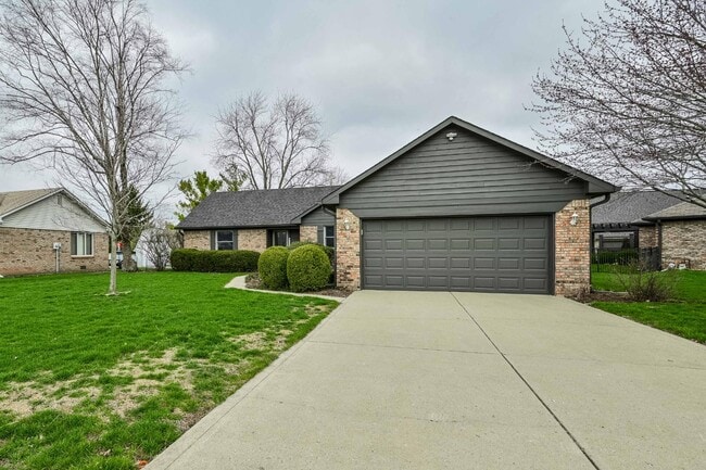 1108 Redwood Dr in Brownsburg, IN - Building Photo - Building Photo
