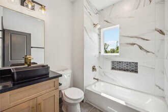 8013 Ritz St in Houston, TX - Building Photo - Building Photo