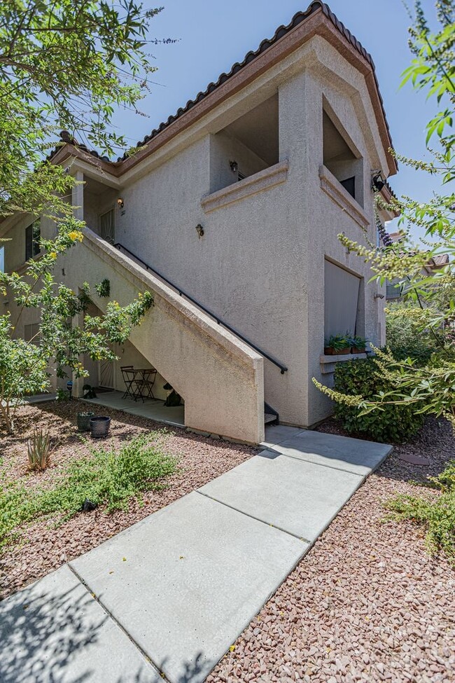 property at 2124 Calville St
