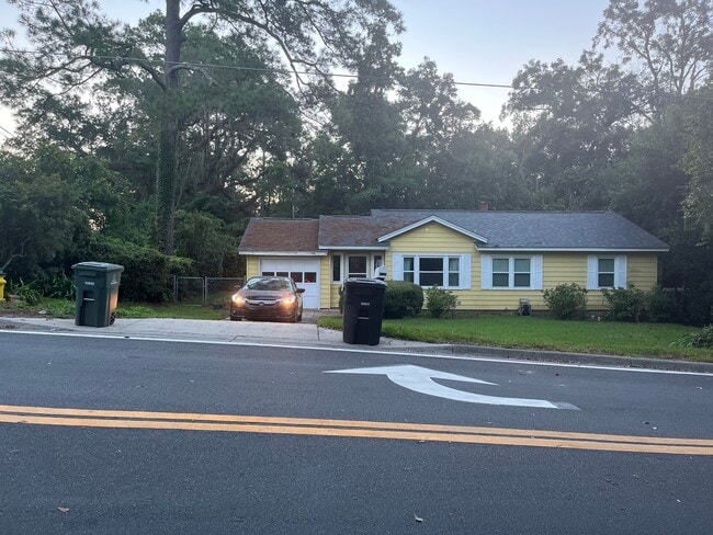 property at 1217 Carraway St
