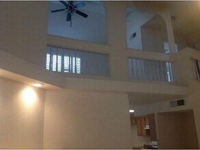 7753 Plaza Azul Rd in El Paso, TX - Building Photo - Building Photo