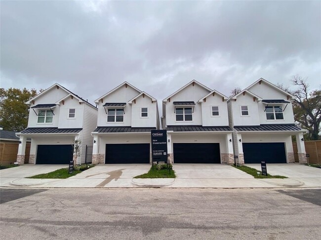211 E 33rd St in Houston, TX - Building Photo - Building Photo