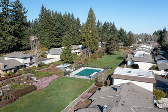 Fontanelle in Bellevue, WA - Building Photo - Building Photo