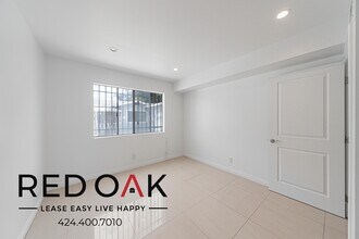 3540 Fletcher Dr in Los Angeles, CA - Building Photo - Building Photo