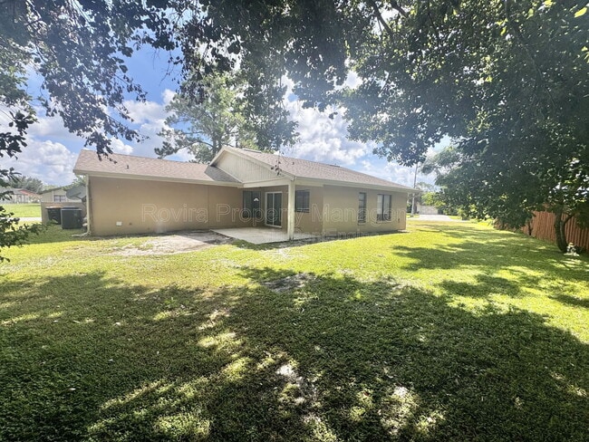 708 Green Ct in Kissimmee, FL - Building Photo - Building Photo