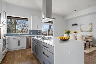 147 Hutchinson St NE in Atlanta, GA - Building Photo - Building Photo