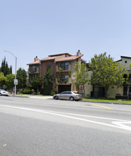 370 S Commonwealth Ave in Los Angeles, CA - Building Photo - Building Photo