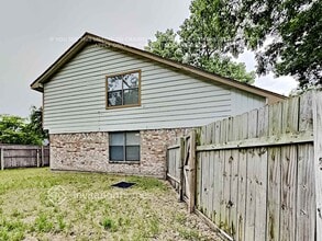 4105 Devon Ct in Grand Prairie, TX - Building Photo - Building Photo