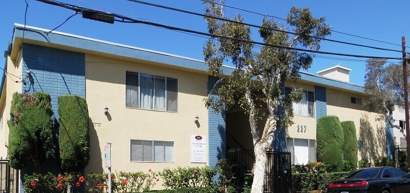 Strand-227 in Santa Monica, CA - Building Photo