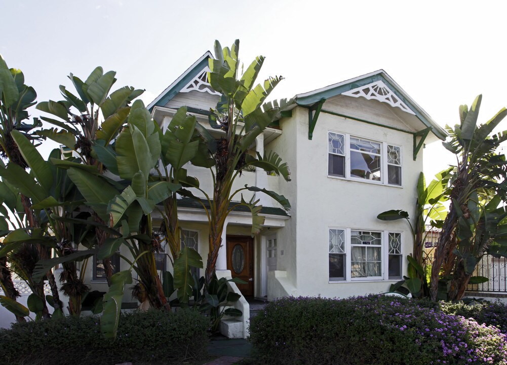 The Ivy House in San Diego, CA - Building Photo