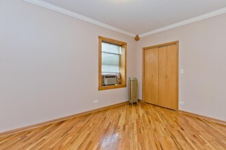 6426 N Troy St in Chicago, IL - Foto de edificio - Building Photo