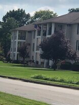 7398 Eisenhower Dr, Unit 7398 Eisenhower Dr Unit 2 in Youngstown, OH - Building Photo