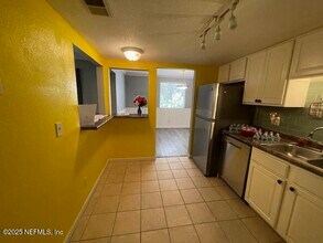8849 Old Kings Rd S in Jacksonville, FL - Building Photo - Building Photo