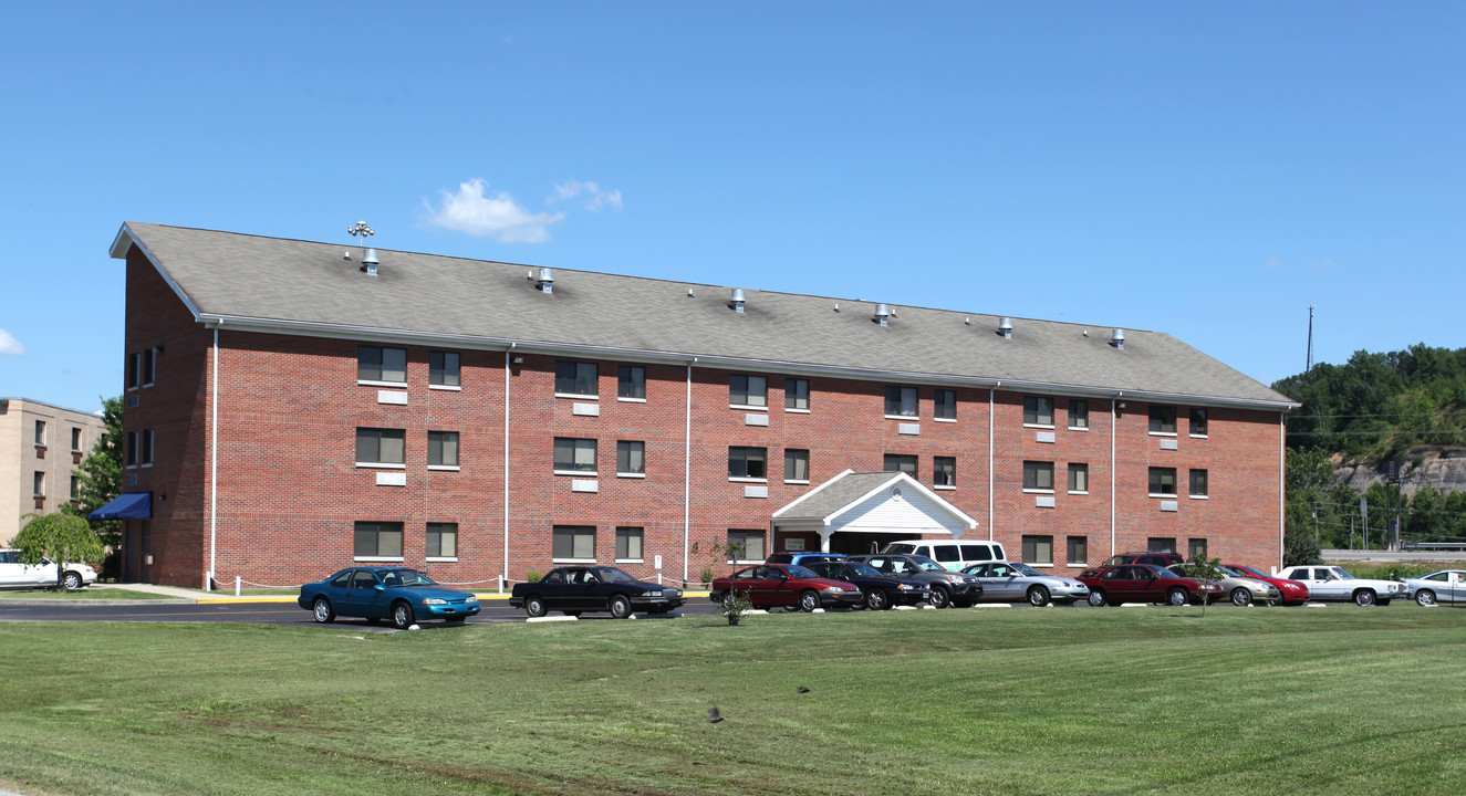 Friendship House in Grayson, KY - Building Photo