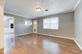 2119 Dakota St in Norman, OK - Building Photo - Building Photo