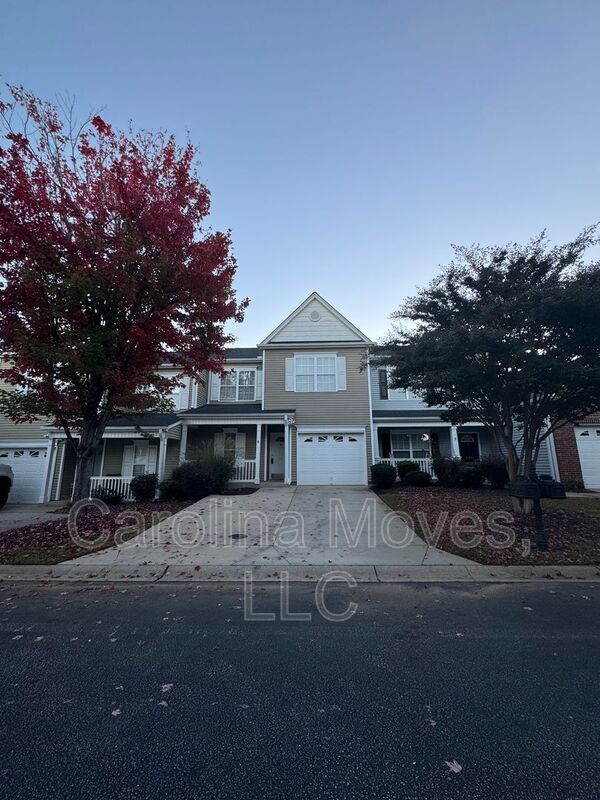 121 Pine Walk Dr in Greenville, SC - Building Photo - Building Photo