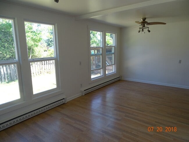 3861 Willamette St in Eugene, OR - Building Photo - Building Photo