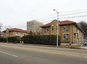 244 S Cleveland St in Memphis, TN - Building Photo - Building Photo