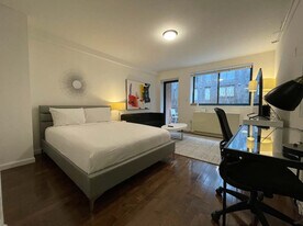 140 W 19th St in New York, NY - Building Photo