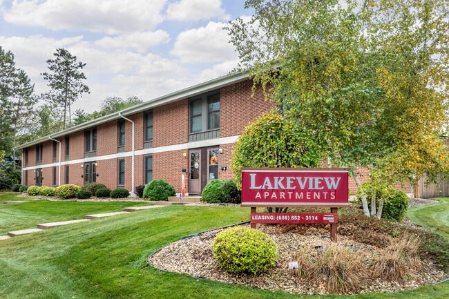 Middleton Lakeview Apartments