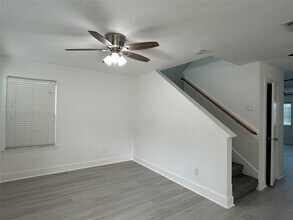 7430 Rabbit Ridge in Missouri City, TX - Building Photo - Building Photo