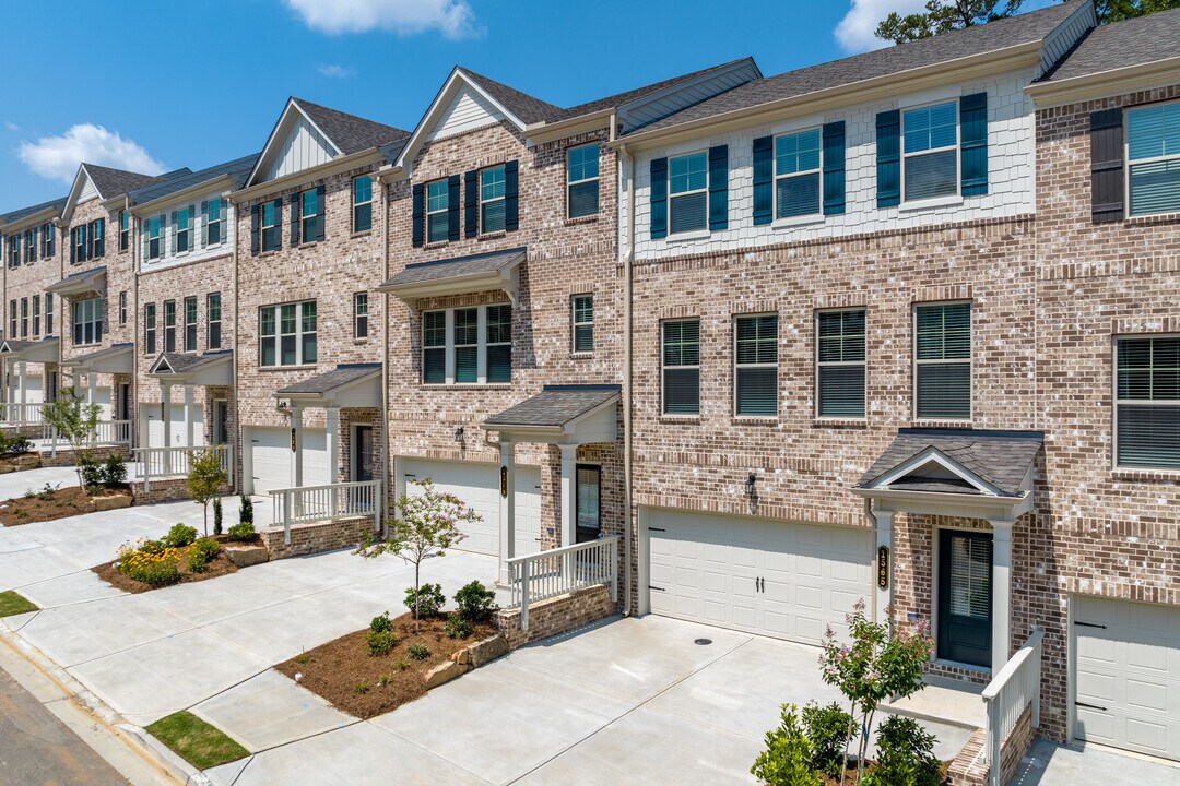 Waverly Village in Lawrenceville, GA - Building Photo