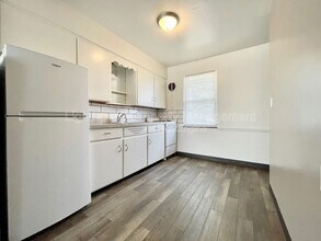 1220 Ottillia St SE in Grand Rapids, MI - Building Photo - Building Photo