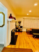 1 Carlson Ct in Norwalk, CT - Building Photo