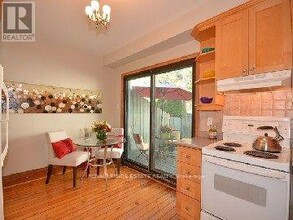 14 Cassels Ave in Toronto, ON - Building Photo - Building Photo