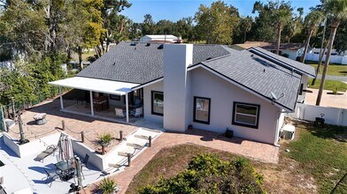 1542 SE Pinwheel Dr in Crystal River, FL - Building Photo - Building Photo