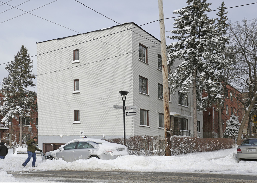 4595 Saint-Kevin in Montréal, QC - Building Photo