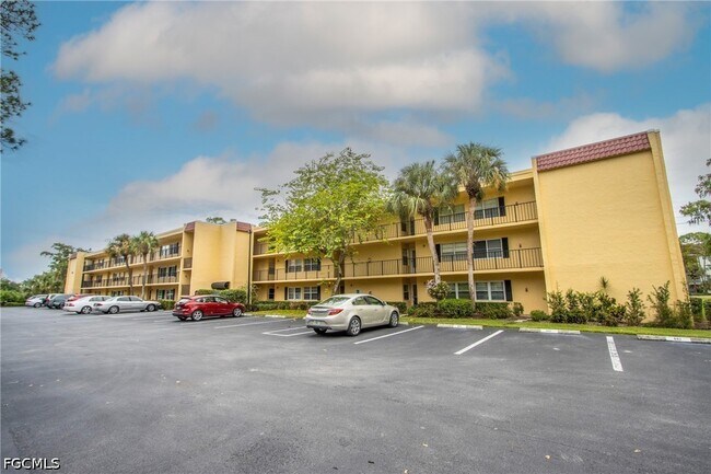 property at 1083 Forest Lakes Dr