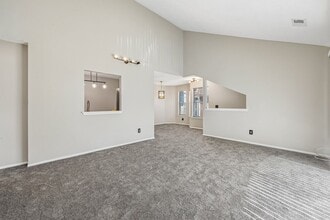 3015 Lighthouse Ln in Sayreville, NJ - Building Photo - Building Photo