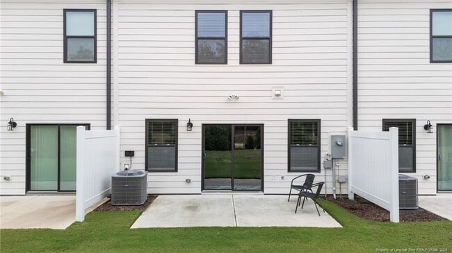 96 Periwinkle Pl in Clayton, NC - Building Photo - Building Photo