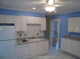 18 Bigelow St, Unit 3 in Boston, MA - Building Photo