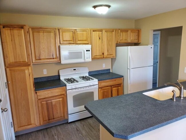 2040 Central Ave in Billings, MT - Building Photo - Building Photo