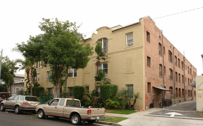 214 E Chestnut in Glendale, CA - Foto de edificio - Building Photo