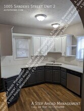 1005 Sanders St in Indianapolis, IN - Building Photo - Building Photo
