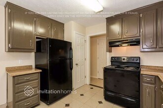 1099 Plantation Blvd SE in Conyers, GA - Foto de edificio - Building Photo