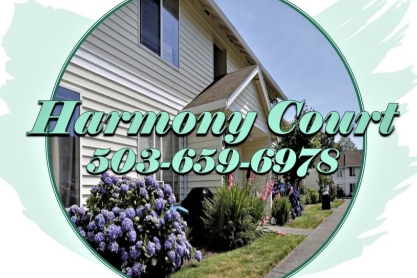 Harmony Court Apartments in Milwaukie, OR - Building Photo