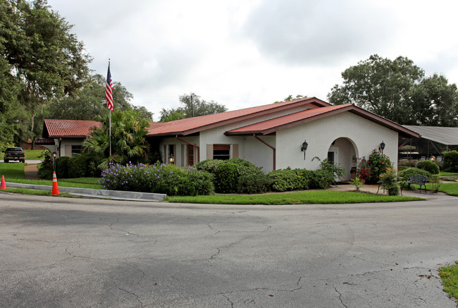 Lake Helen Villa in Lake Helen, FL - Foto de edificio - Building Photo