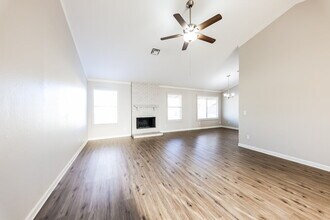 6528 W Grandview Rd in Glendale, AZ - Foto de edificio - Building Photo