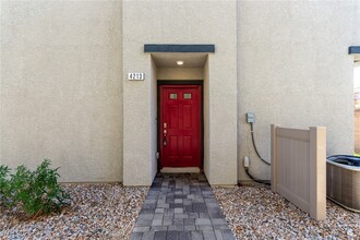 4213 Venus Falls Ave in North Las Vegas, NV - Foto de edificio - Building Photo