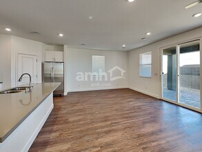 10122 Cathedral Spires Ave in Las Vegas, NV - Building Photo - Building Photo